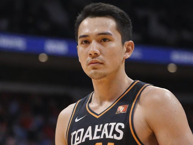 开云体育_ NBA全明星赛最佳时刻重温：令人难忘的瞬间，nba全明星开场介绍