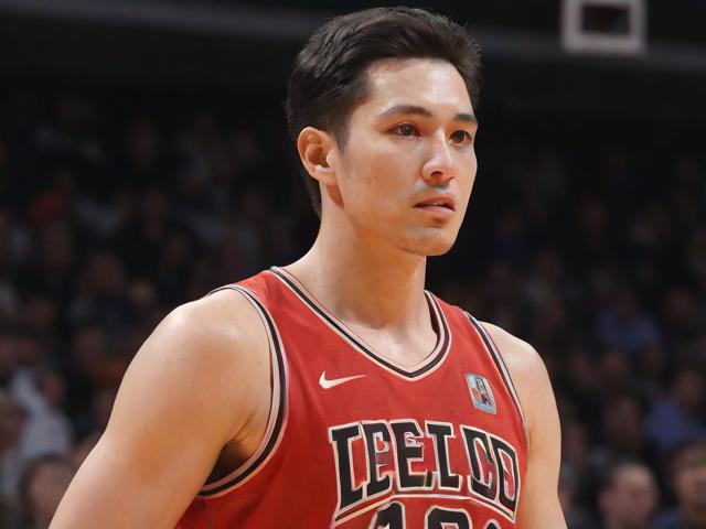 开云体育_ NBA总决赛回顾：经典对决的历史瞬间，nba全场录像回放中文版总总决赛
