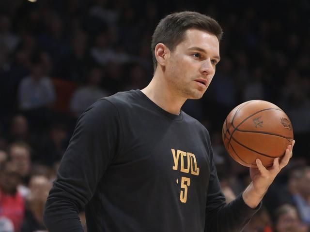 开云体育_ NBA教练如何制定战术方案：战斗的智慧，nba cba教练战术