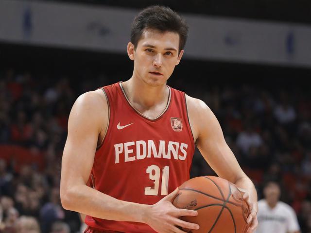 开云体育_ NBA球队交易动态：哪些球员可能更换东家？，nba球队交易规则