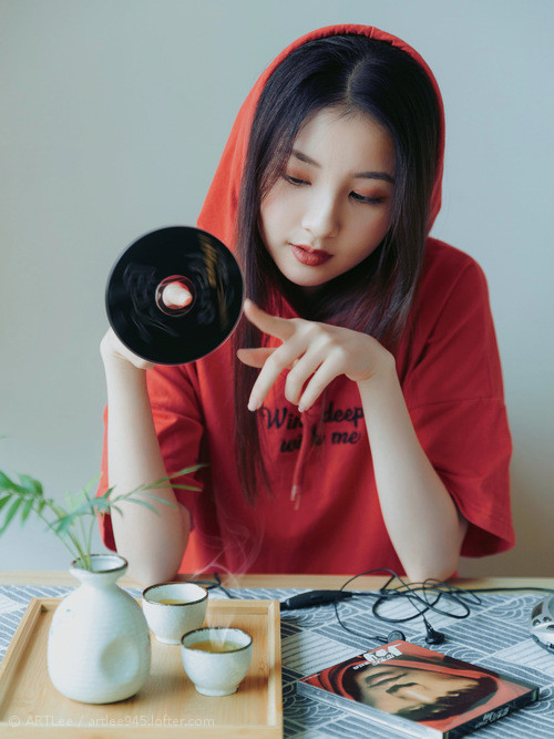 马刺新援接受战术培训并迅速融入体系，马刺队战术手册