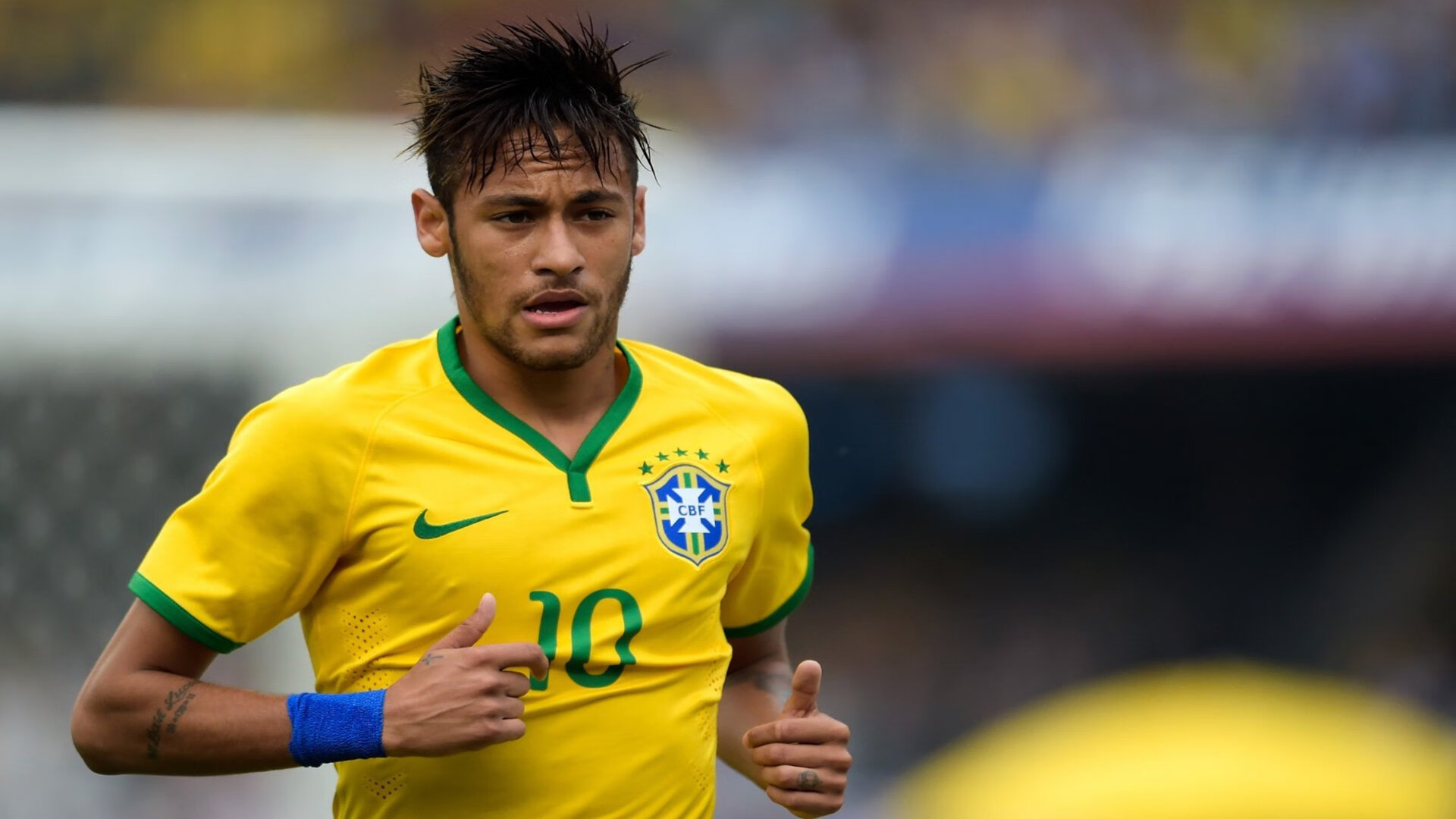 中国男足在巴黎奥运会比赛中以2-1战胜阿根廷，中国男足在巴黎奥运会比赛中以2-1战胜阿根廷队为主场